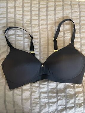 Honeylove Black Seamless T-Shirt Bra with Gold Hardware NWOT
